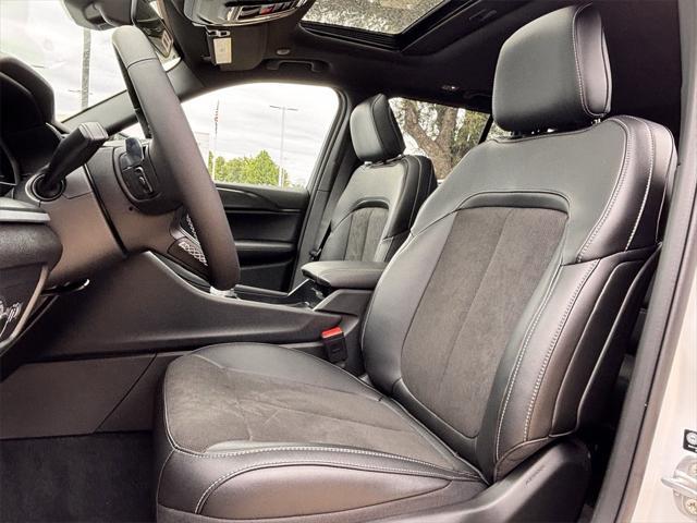new 2025 Jeep Grand Cherokee car, priced at $39,185