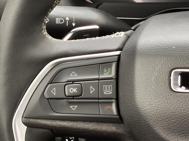 new 2025 Jeep Grand Cherokee car, priced at $40,906