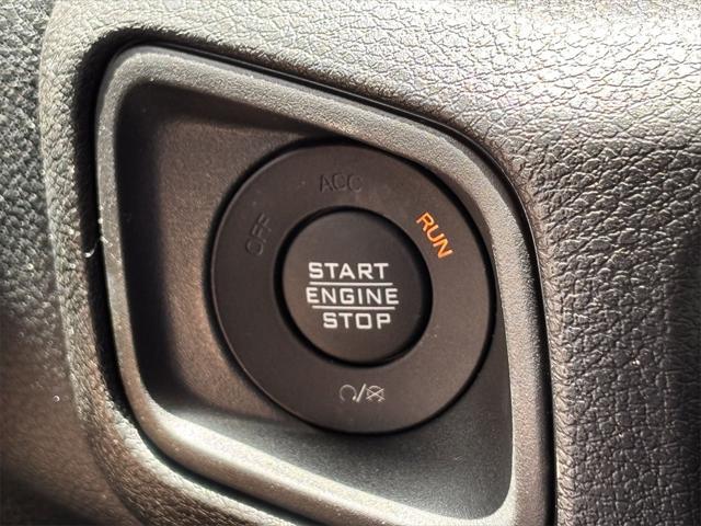 new 2025 Jeep Wrangler car