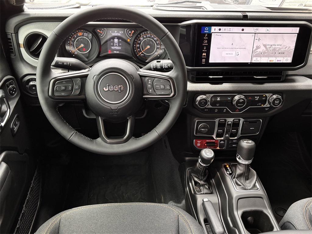 new 2025 Jeep Wrangler car, priced at $51,678