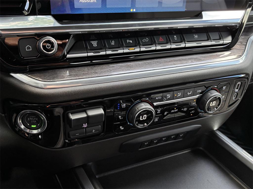 used 2025 Chevrolet Silverado 3500 car, priced at $76,492