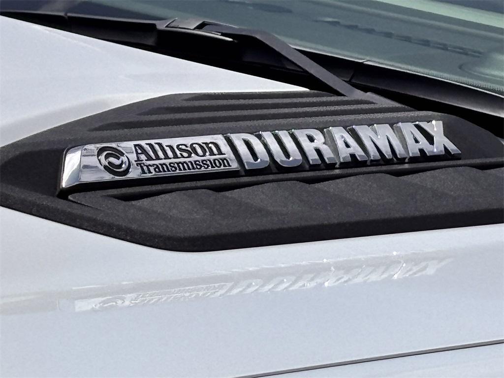 used 2025 Chevrolet Silverado 3500 car, priced at $76,492