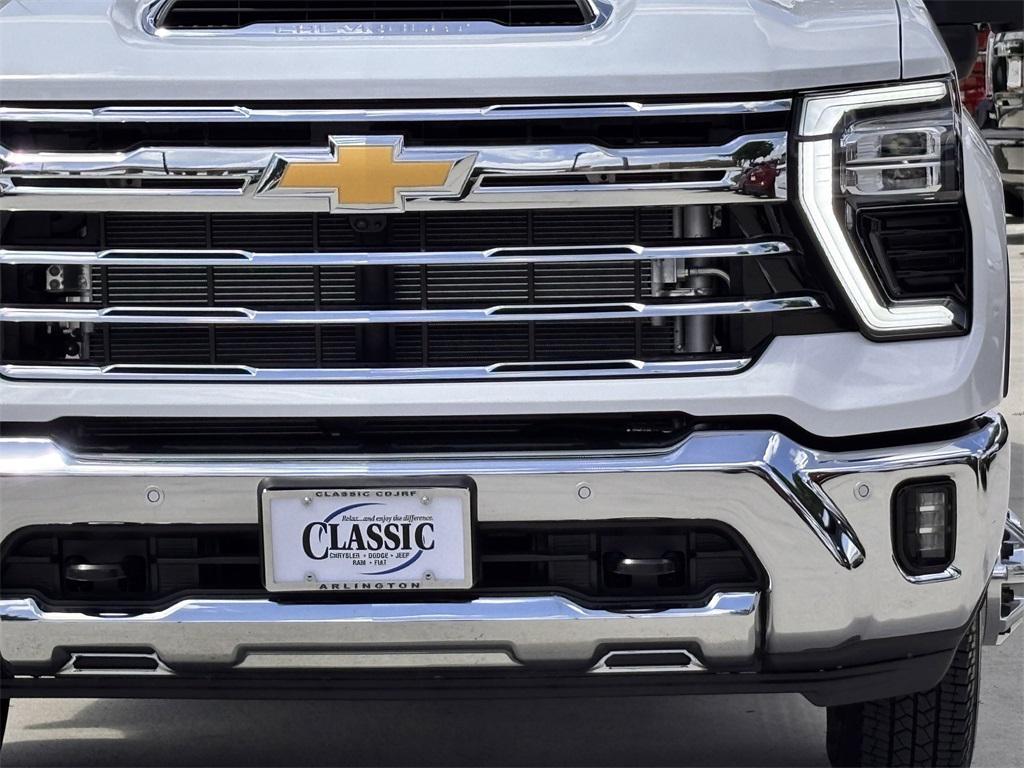 used 2025 Chevrolet Silverado 3500 car, priced at $76,492