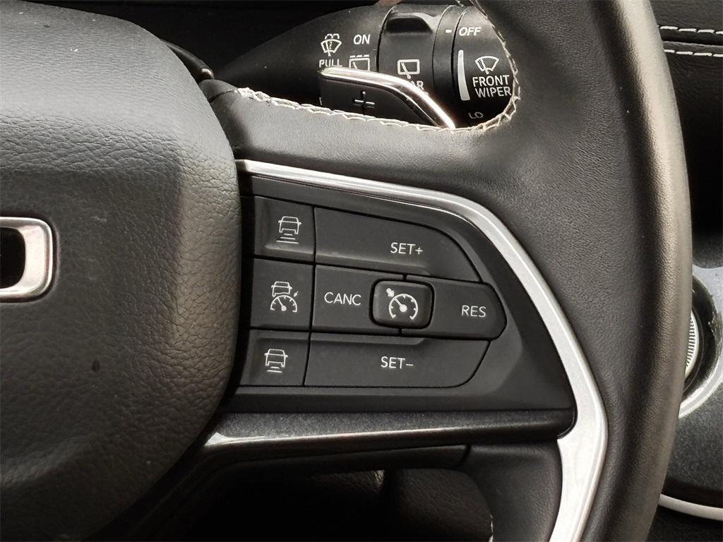 used 2022 Jeep Grand Cherokee L car, priced at $29,992