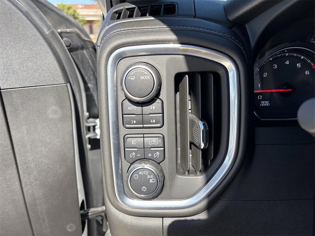 used 2022 Chevrolet Silverado 1500 car, priced at $45,528