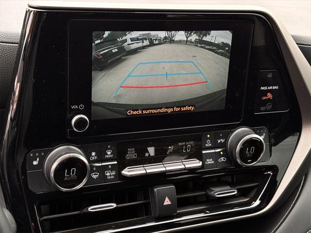 used 2023 Toyota Highlander car, priced at $39,988