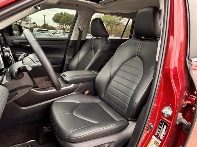 used 2023 Toyota Highlander car, priced at $39,988