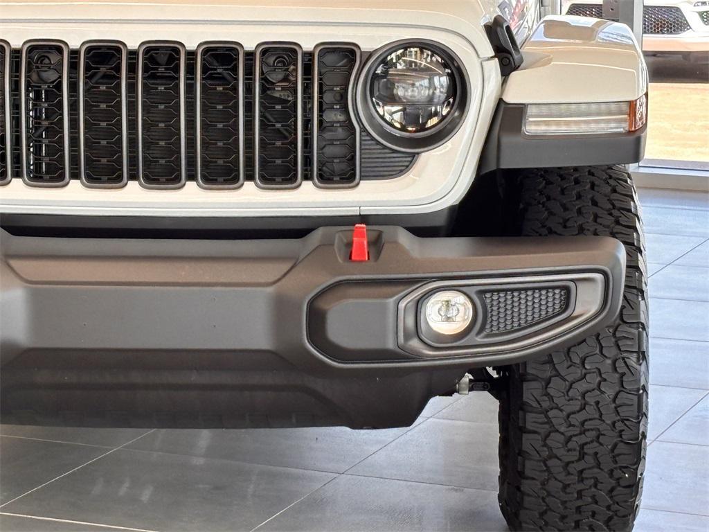 new 2025 Jeep Wrangler car, priced at $53,692