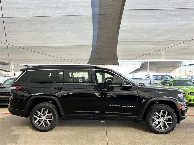 new 2024 Jeep Grand Cherokee L car, priced at $39,577