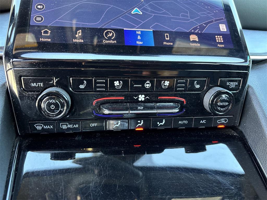 used 2023 Jeep Grand Cherokee L car, priced at $39,588