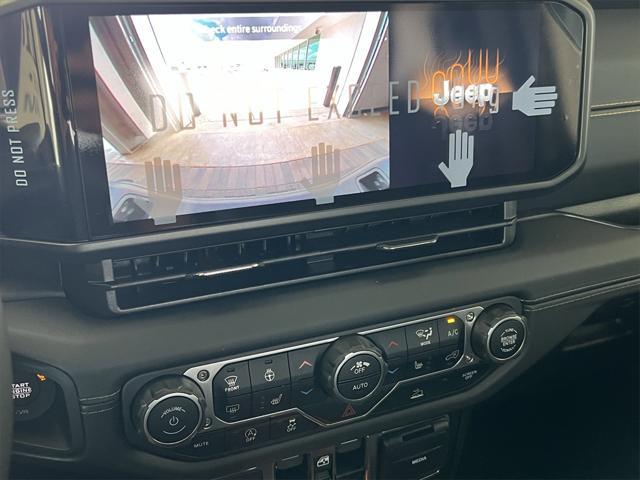 new 2025 Jeep Gladiator car, priced at $45,334
