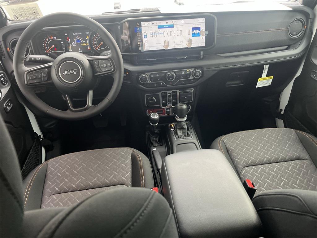 new 2025 Jeep Gladiator car, priced at $51,450