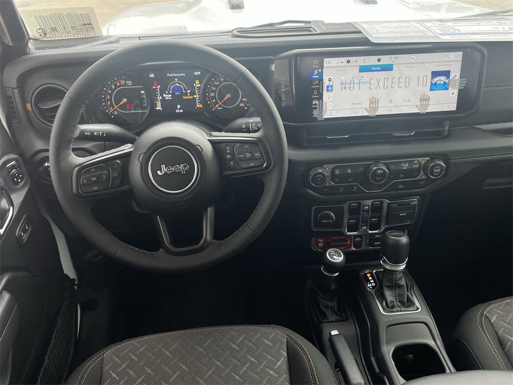 new 2025 Jeep Gladiator car, priced at $51,450