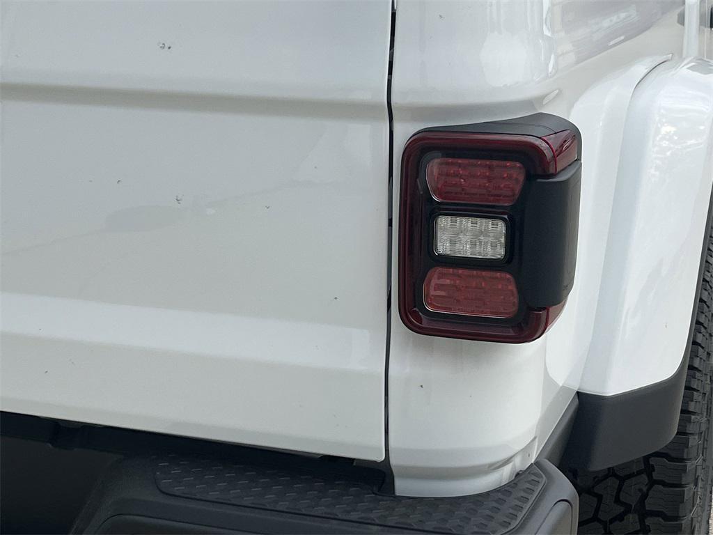 new 2025 Jeep Gladiator car, priced at $51,450