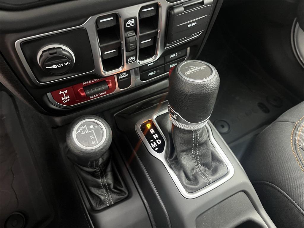 new 2025 Jeep Gladiator car, priced at $51,450