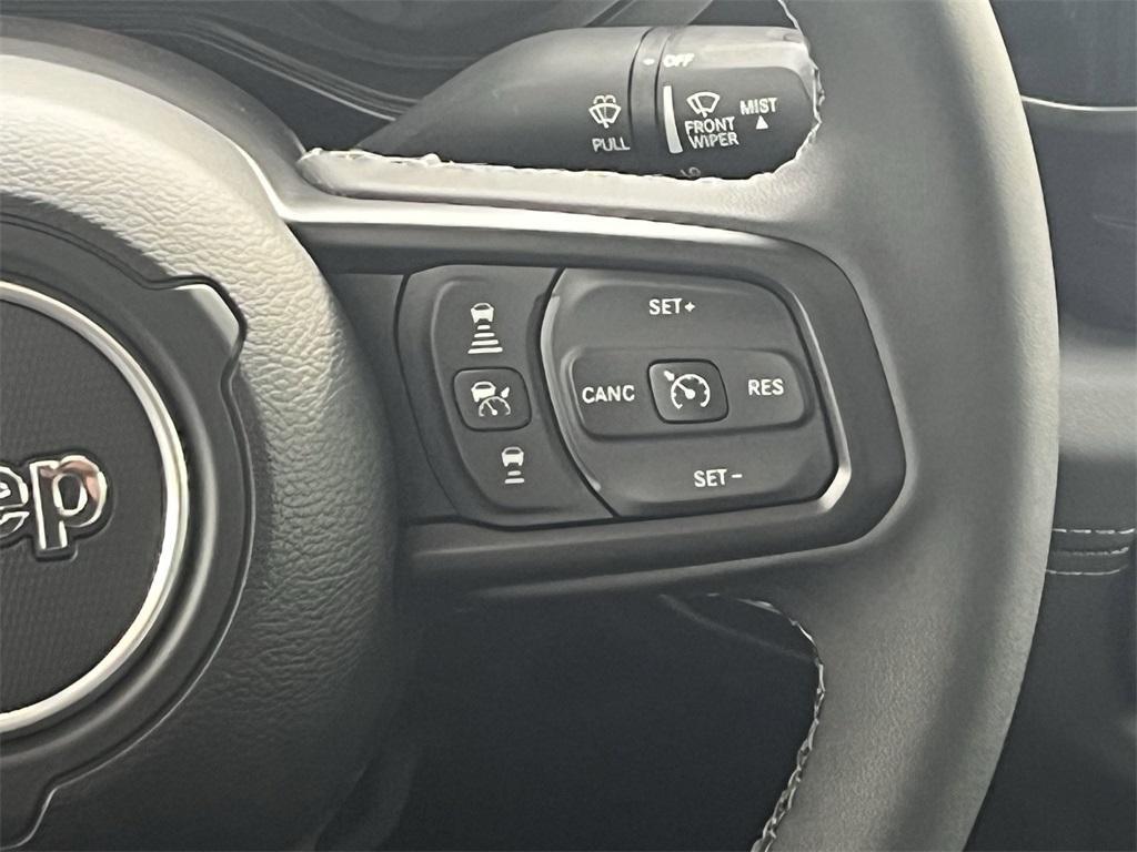 new 2025 Jeep Gladiator car, priced at $51,450