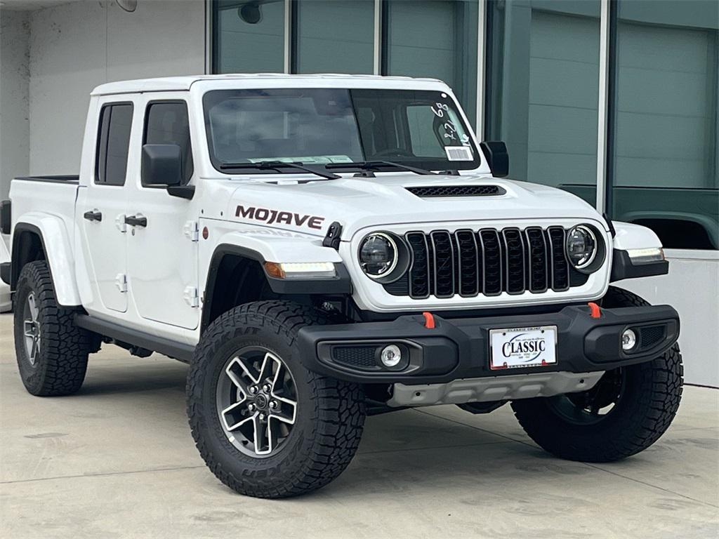 new 2025 Jeep Gladiator car, priced at $51,450