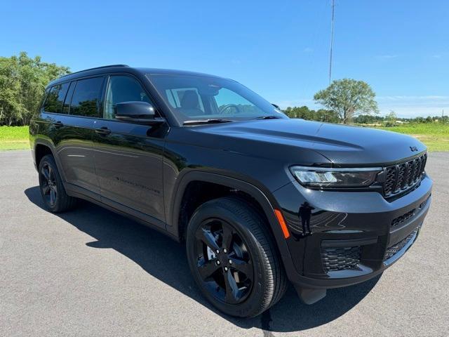 new 2024 Jeep Grand Cherokee L car, priced at $42,727