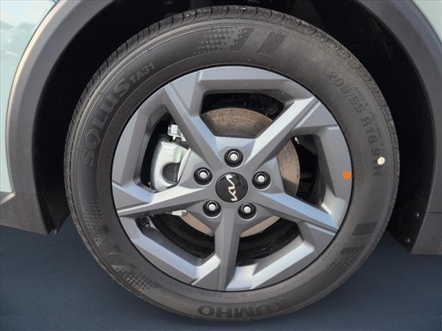 new 2025 Kia K4 car, priced at $23,335