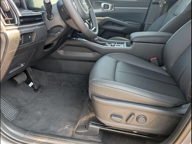 new 2025 Kia Sorento car, priced at $37,155