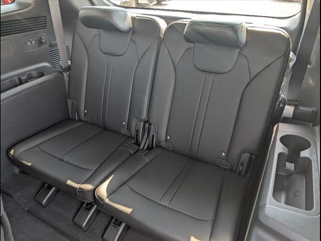 new 2025 Kia Sorento car, priced at $37,155