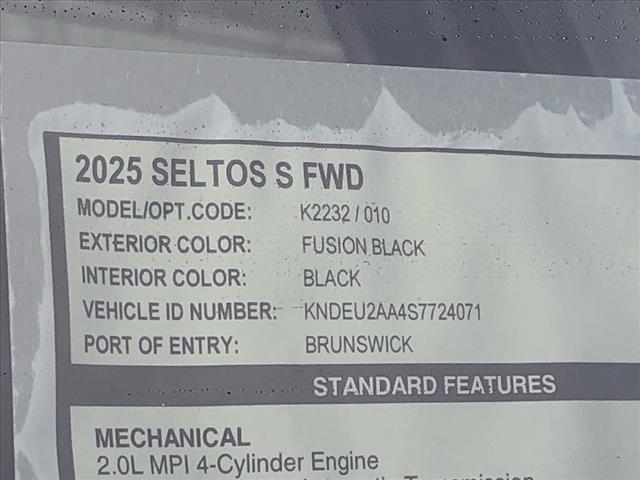 new 2025 Kia Seltos car, priced at $27,270