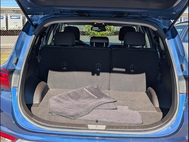 used 2019 Hyundai Santa Fe car, priced at $17,792