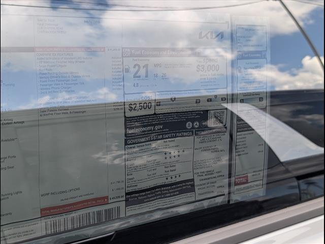 new 2025 Kia Carnival car, priced at $41,175