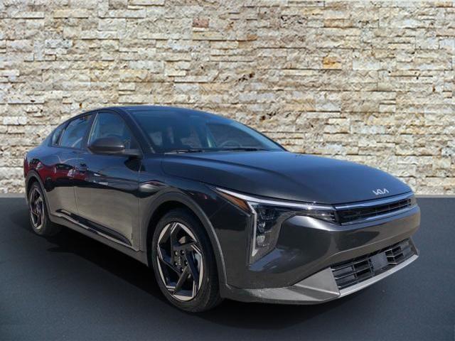 new 2025 Kia K4 car, priced at $24,065