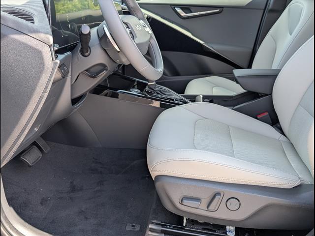new 2025 Kia Niro car, priced at $29,870