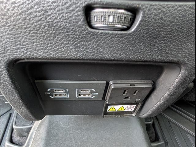 used 2023 Jeep Cherokee car, priced at $22,994
