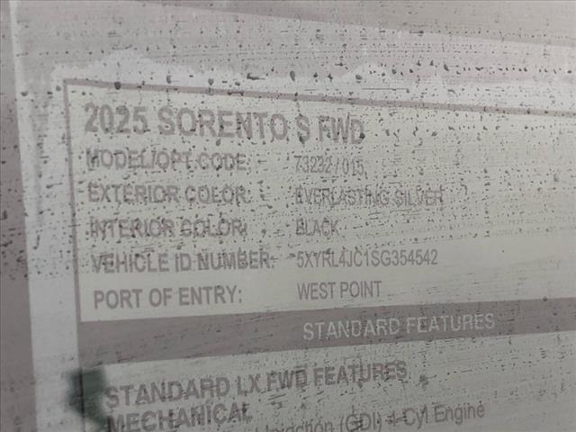 new 2025 Kia Sorento car, priced at $36,225