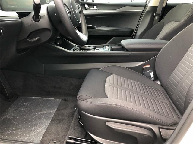 new 2025 Kia K5 car, priced at $27,585