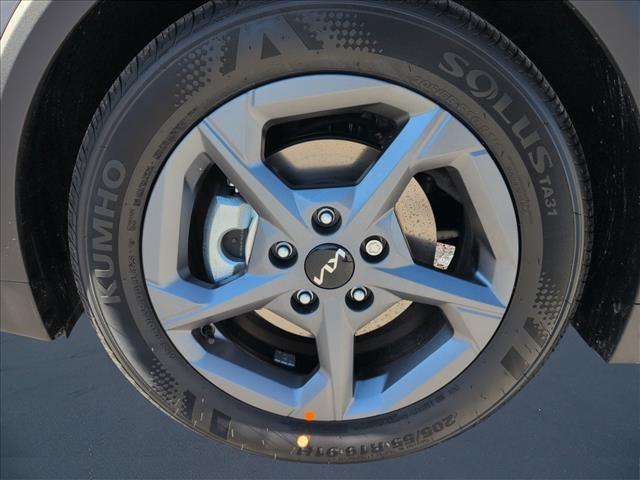 new 2025 Kia K4 car, priced at $23,225