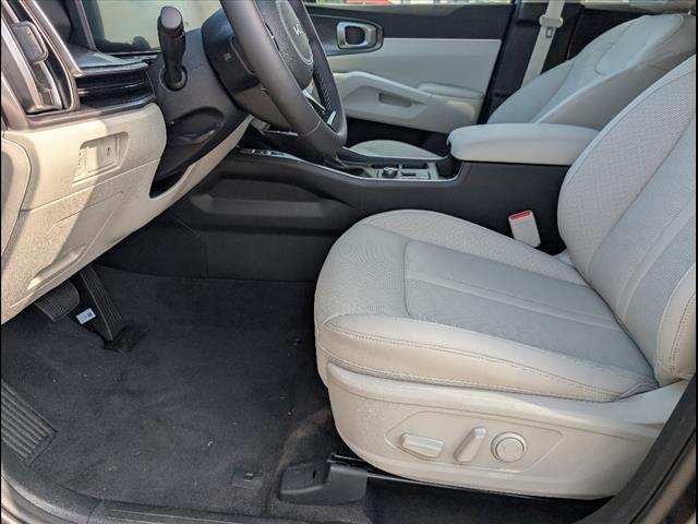 new 2025 Kia Sorento car, priced at $36,615
