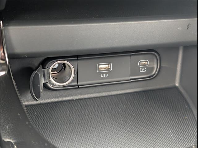 used 2025 Kia Seltos car, priced at $24,991