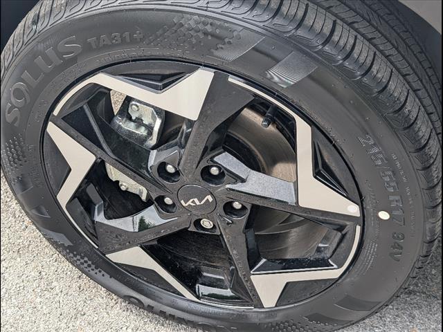 used 2025 Kia Seltos car, priced at $24,991