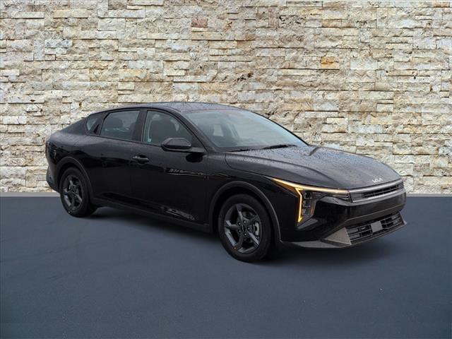 new 2025 Kia K4 car, priced at $23,335
