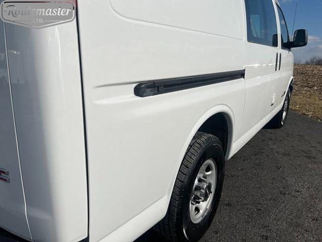 used 2005 GMC Savana 3500 car, priced at $14,500