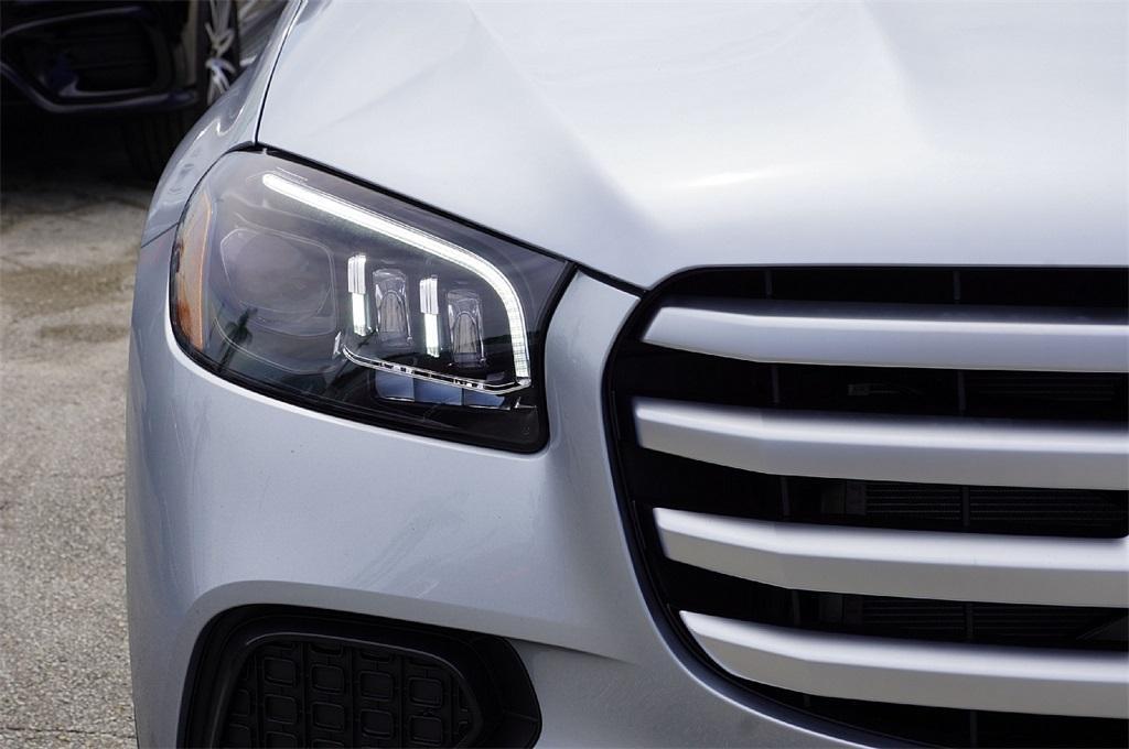 new 2026 Mercedes-Benz GLS 450 car, priced at $97,605