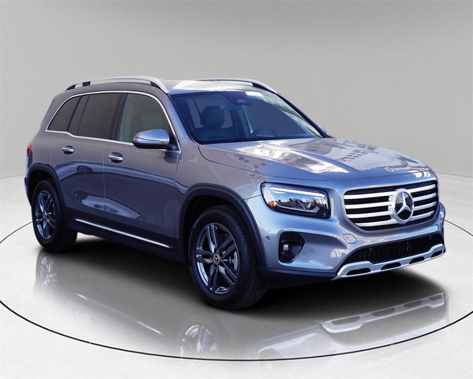 new 2025 Mercedes-Benz GLB 250 car, priced at $48,390