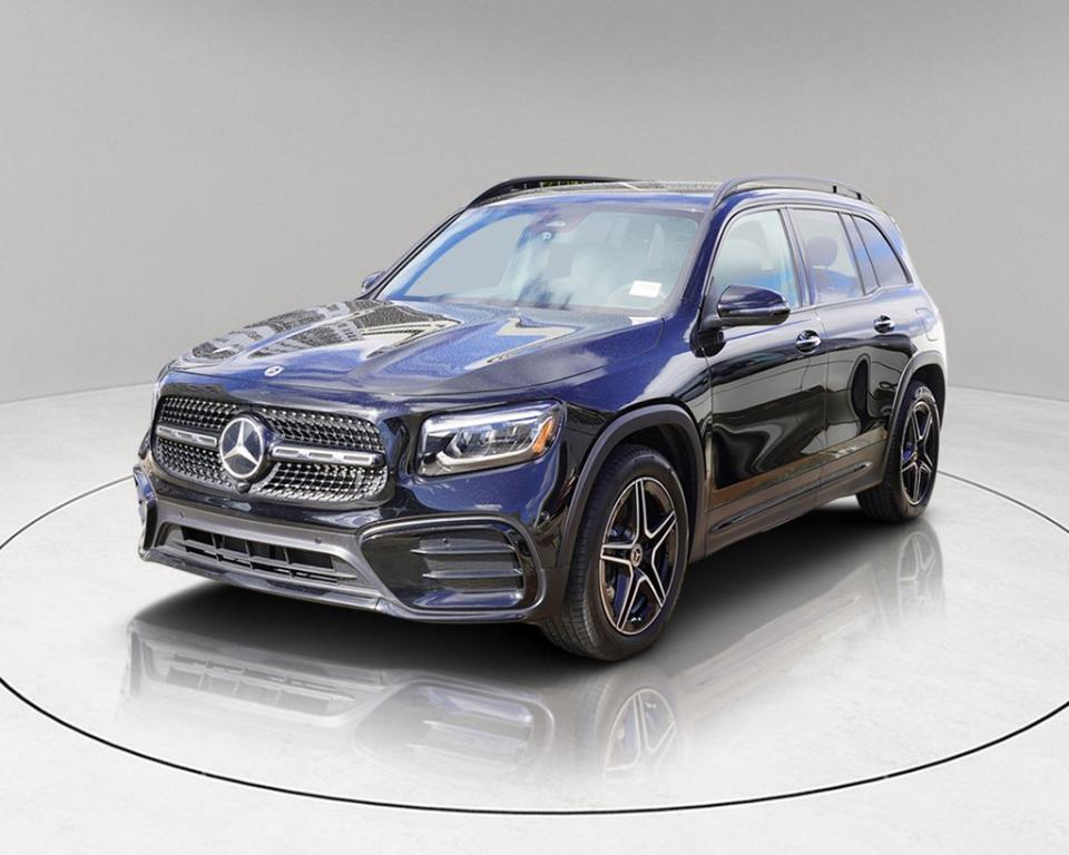 used 2024 Mercedes-Benz GLB 250 car, priced at $45,979