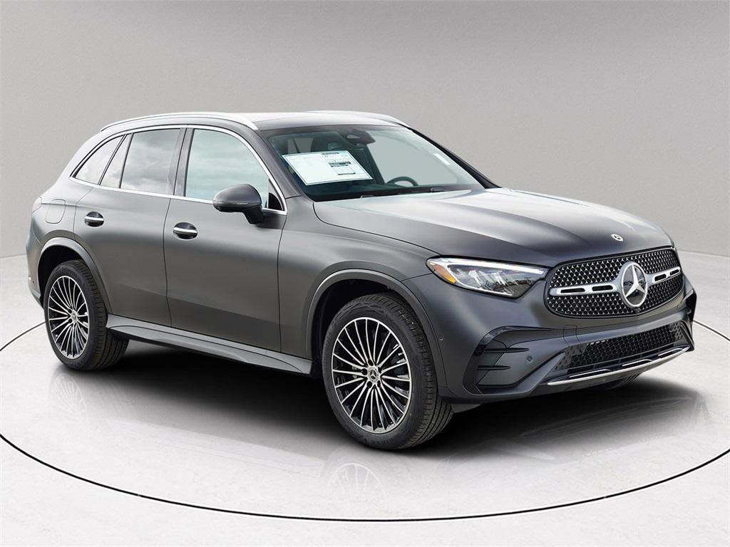 new 2025 Mercedes-Benz GLC 300 car, priced at $57,685