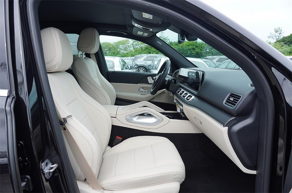 new 2026 Mercedes-Benz GLE 450 car, priced at $81,465