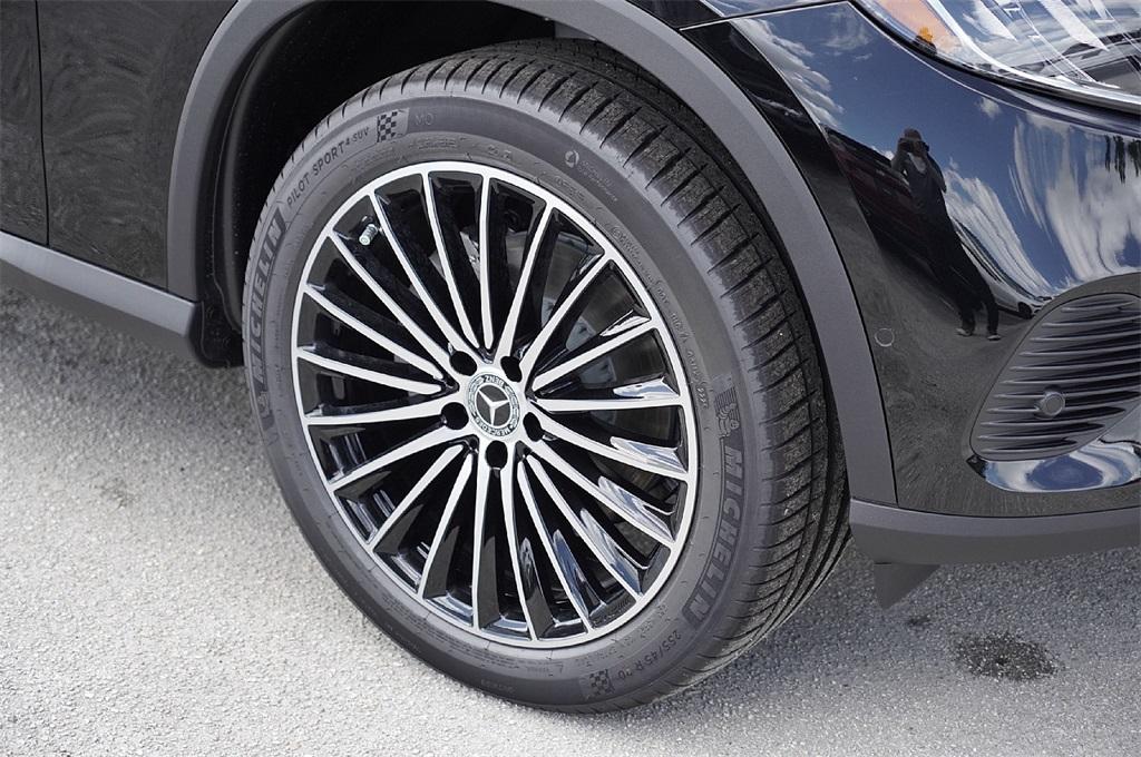 new 2026 Mercedes-Benz GLC 300 car, priced at $52,191