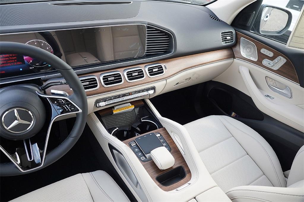 new 2025 Mercedes-Benz GLE 350 car, priced at $72,746