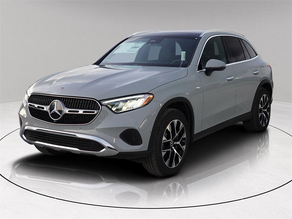 new 2025 Mercedes-Benz GLC 350e car, priced at $59,884