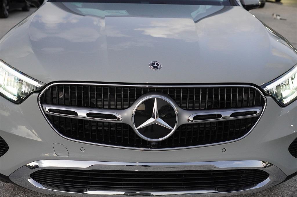 new 2025 Mercedes-Benz GLC 350e car, priced at $59,884