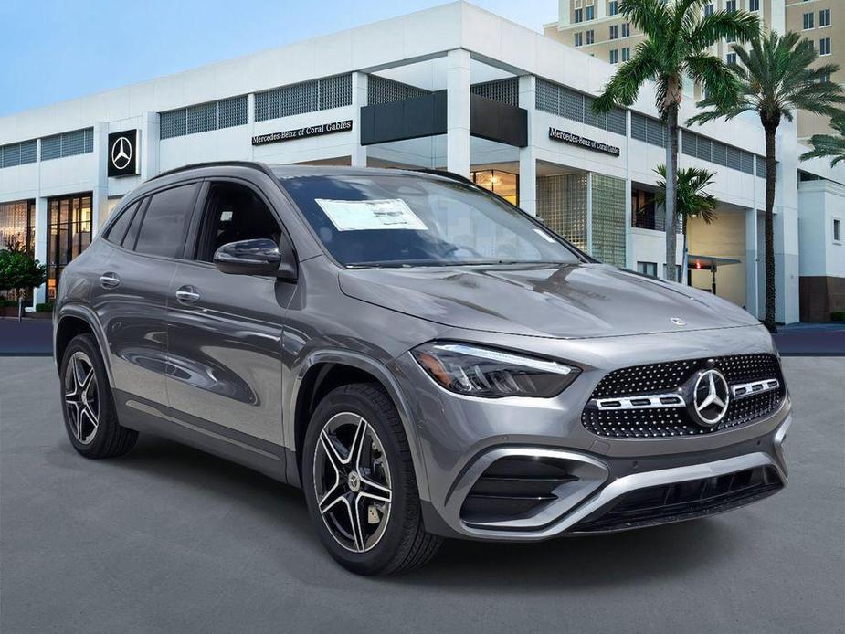 new 2024 Mercedes-Benz GLA 250 car, priced at $49,187