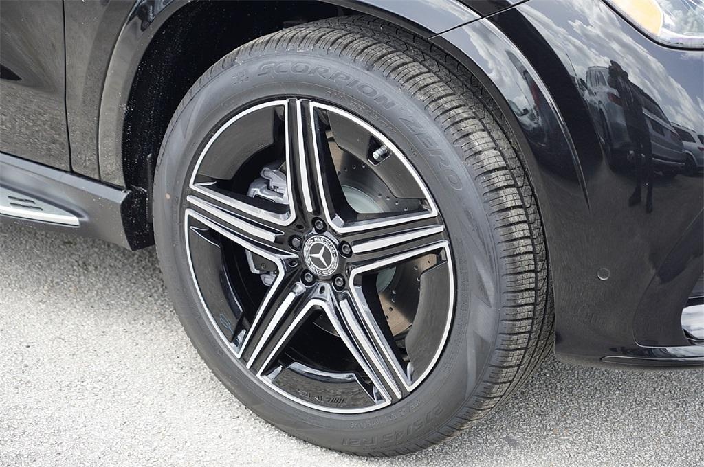 new 2025 Mercedes-Benz GLE 450e car, priced at $73,658